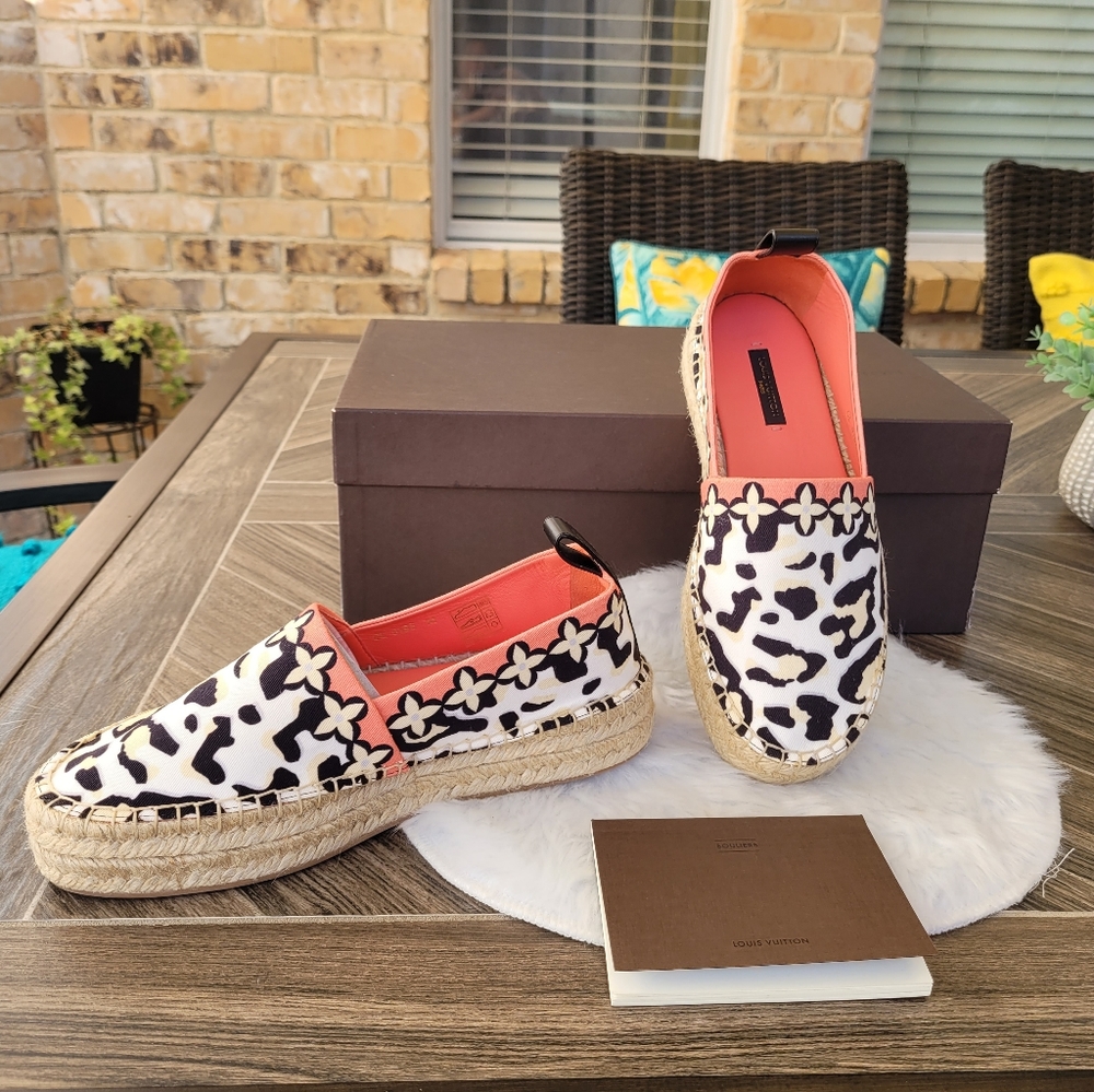 Louis Vuitton Leoprad Print Canvas Espadrille Flats (Size 36) - Picture 7 of 16